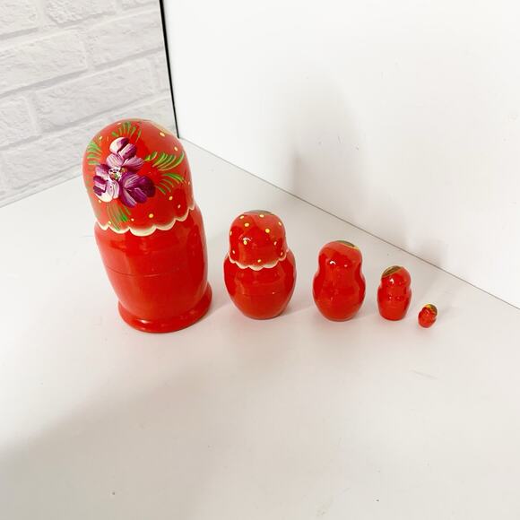 Russian Matryoshka Nesting Dolls Set of 5 Hand Painted Alexander's Winter Wreath - Picture 5 of 10